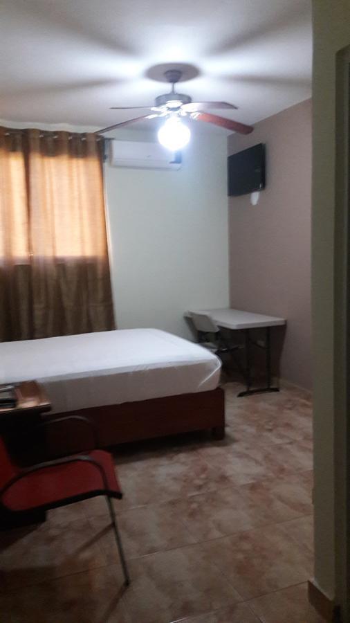 Hotel Samana Spring Buitenkant foto