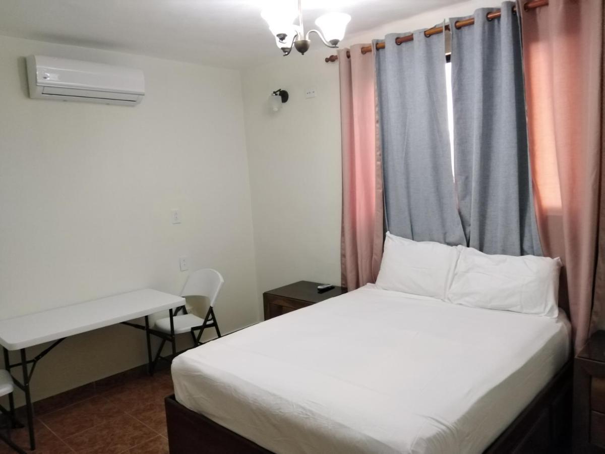 Hotel Samana Spring Buitenkant foto