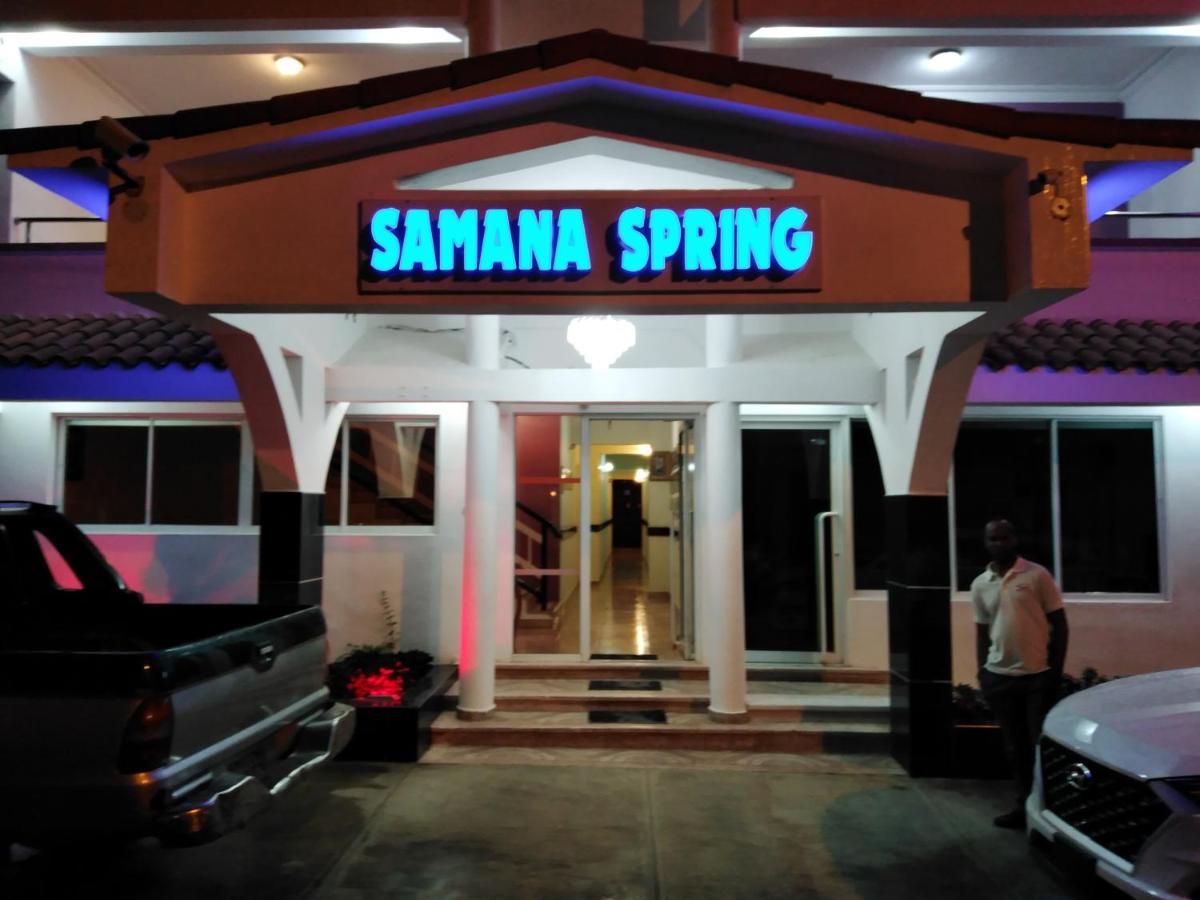 Hotel Samana Spring Buitenkant foto